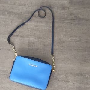 Michael kors crossbody bag